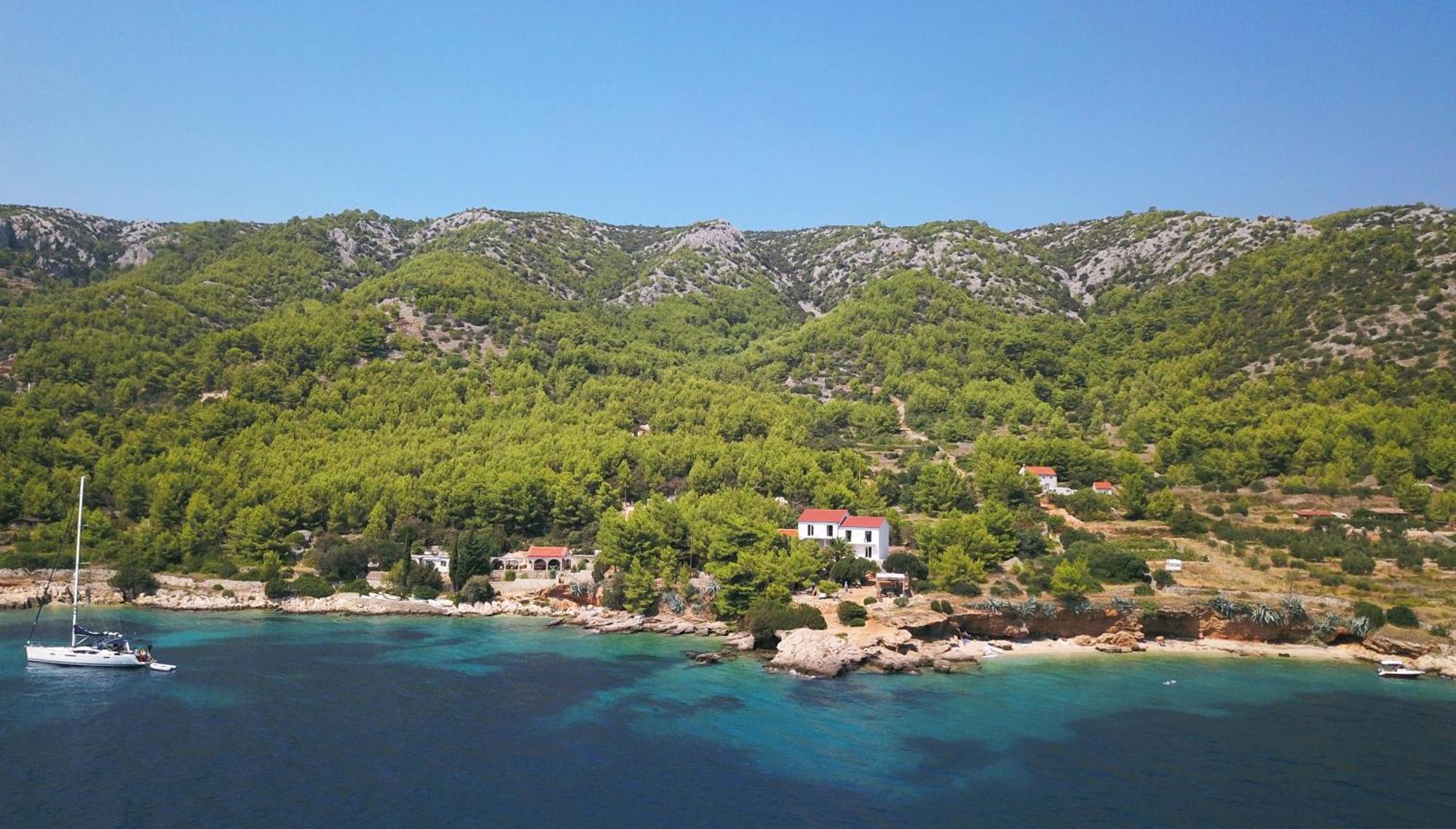Cast Away - Eco Resort Zavala Dış mekan fotoğraf