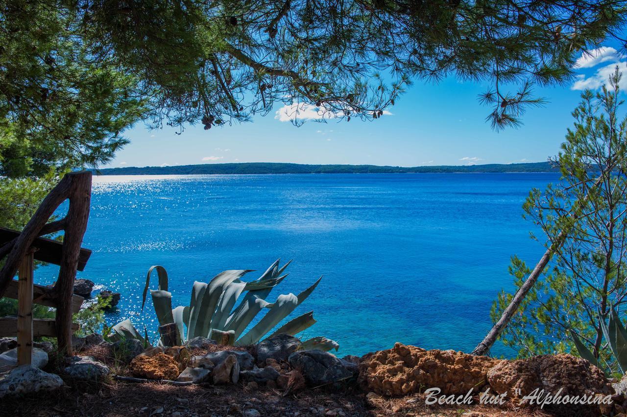 Cast Away - Eco Resort Zavala Dış mekan fotoğraf
